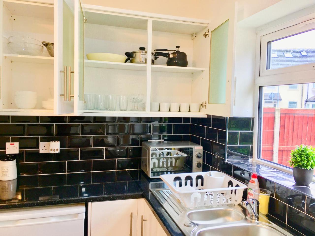 London 2 Bedroom Apartment, Kitchen, Reception And Private Garden Eksteriør billede