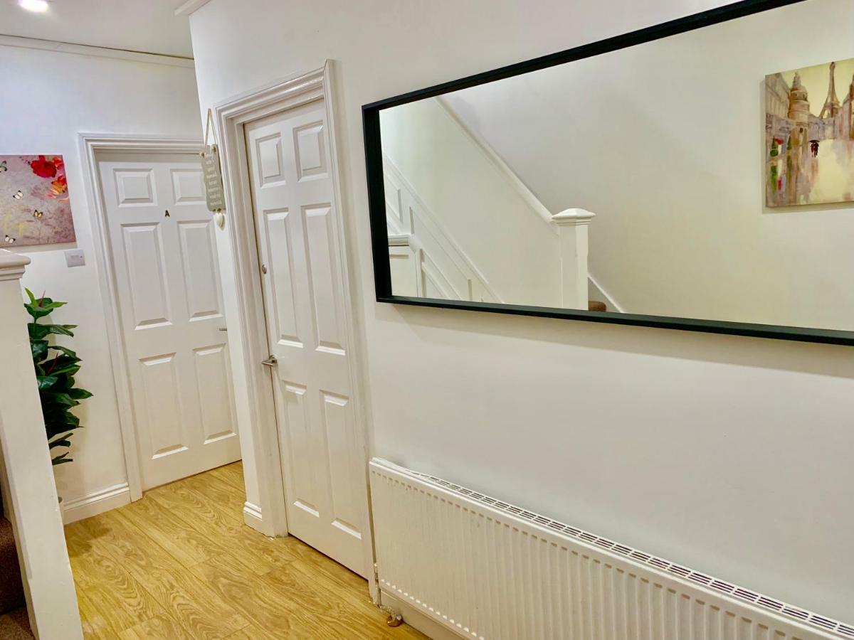 London 2 Bedroom Apartment, Kitchen, Reception And Private Garden Eksteriør billede