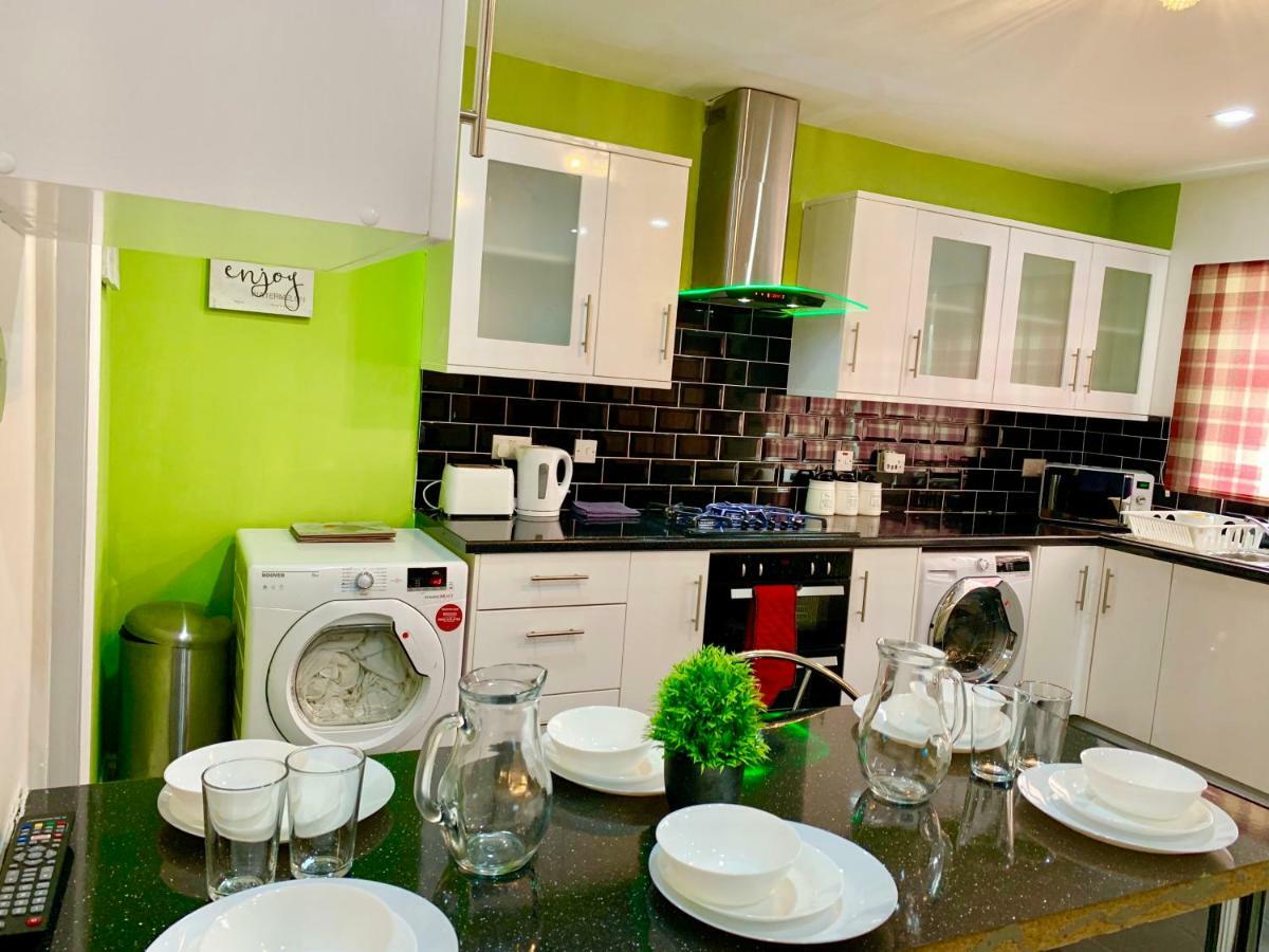London 2 Bedroom Apartment, Kitchen, Reception And Private Garden Eksteriør billede