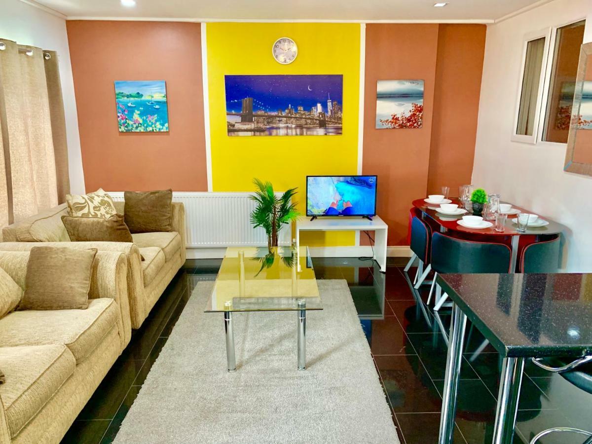 London 2 Bedroom Apartment, Kitchen, Reception And Private Garden Eksteriør billede