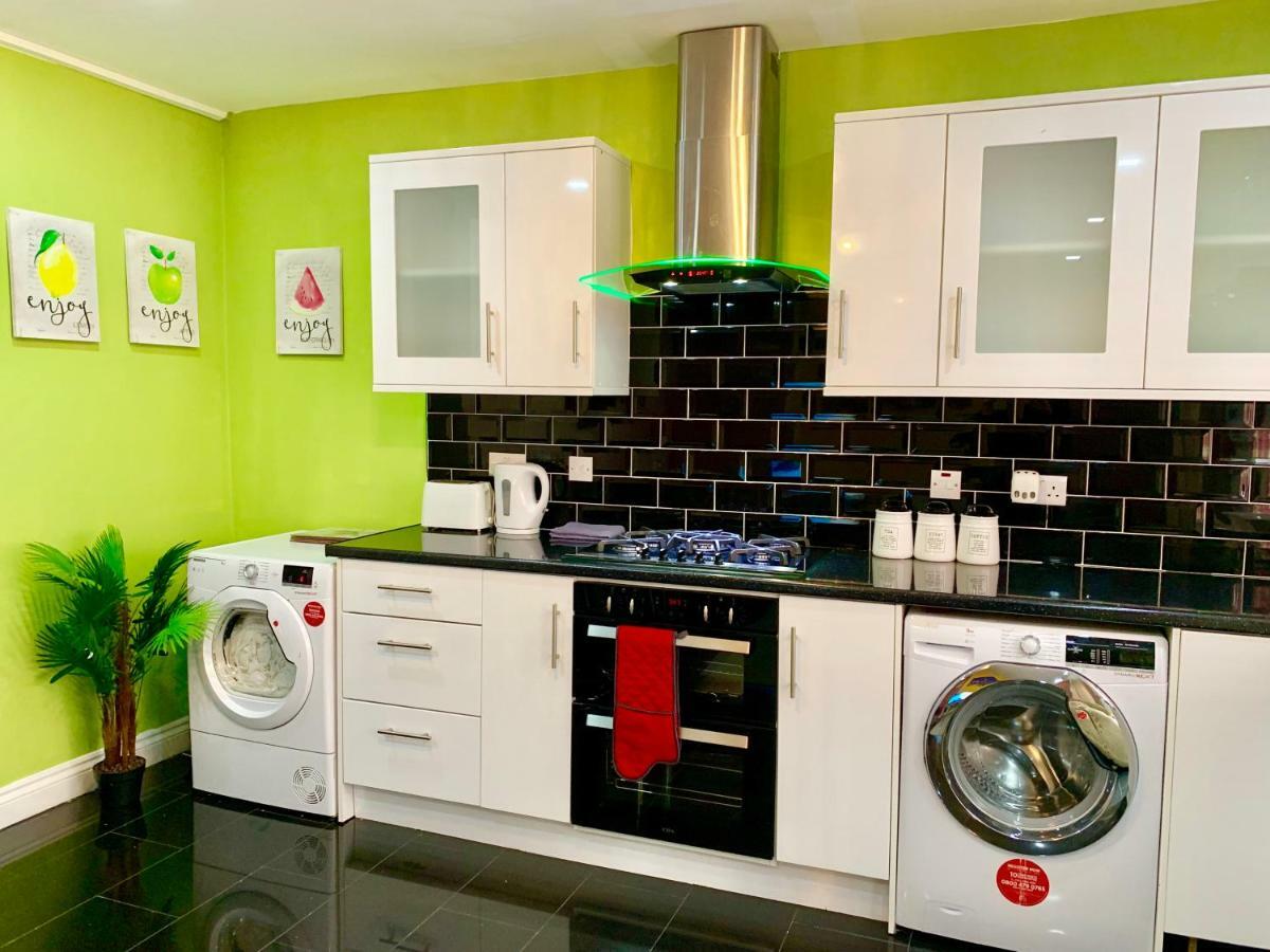London 2 Bedroom Apartment, Kitchen, Reception And Private Garden Eksteriør billede